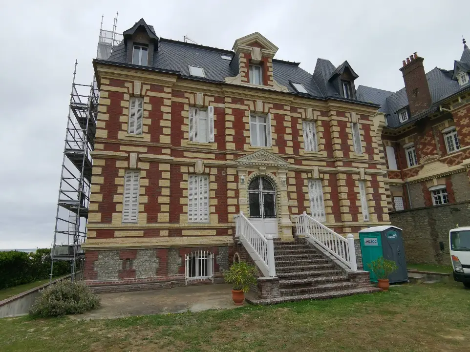 Dives Sur Mer, Cabourg, Houlgate, Auberville, Villers Sur Mer, Grangues, Dozulé, Blonville Sur Mer, Deauville, Trouville Sur Mer, Touques, Saint-Arnoult, Merville-Franceville, Le Home-Varaville, Caen, Calvados